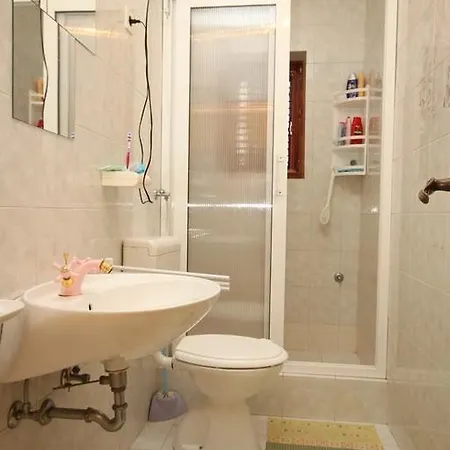 834c Apartment Kali